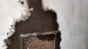 Штукатурю печку.  Зола + соль.