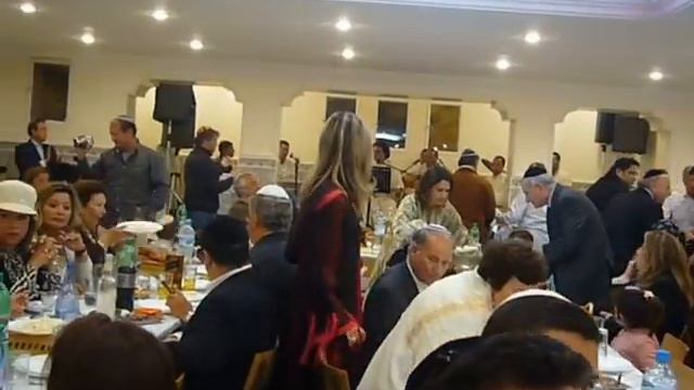 Vue de la salle HILLOULA Rabbi Nessim Ben Nessim смотреть онлайн