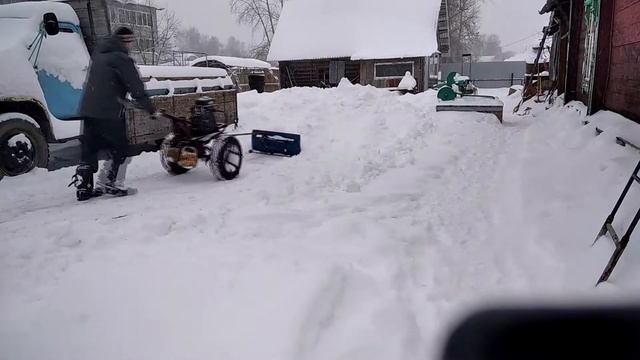 Мотоблок для уборки снега Скребок для мотоблока Скребок своими руками Удлинитель Высокая гора снега смотреть онлайн