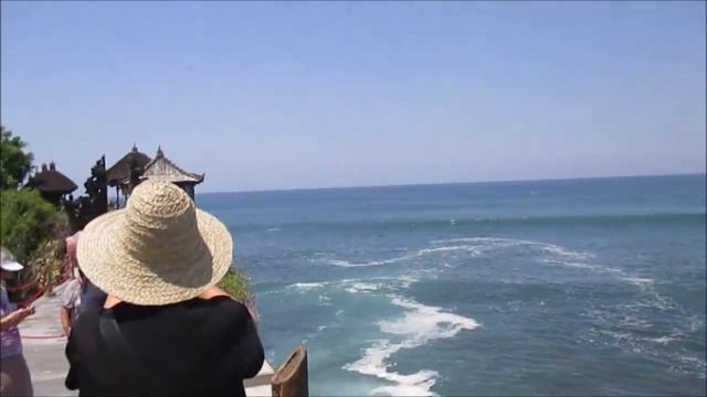Pura Luhur Uluwatu Temple, Water Temple Bali, Indonesia смотреть онлайн