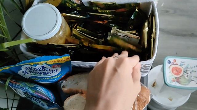 СНОВА НАЧИНАЮ ЭКОНОМИТЬ | МОИ ПРОДУКТОВЫЕ ЗАПАСЫ смотреть онлайн