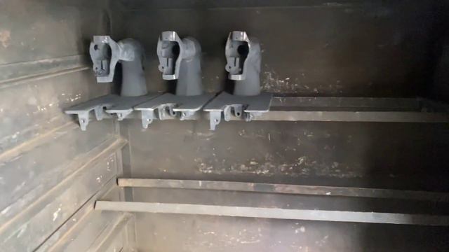 Фабричный процесс производства ручных швейных машин. смотреть онлайн