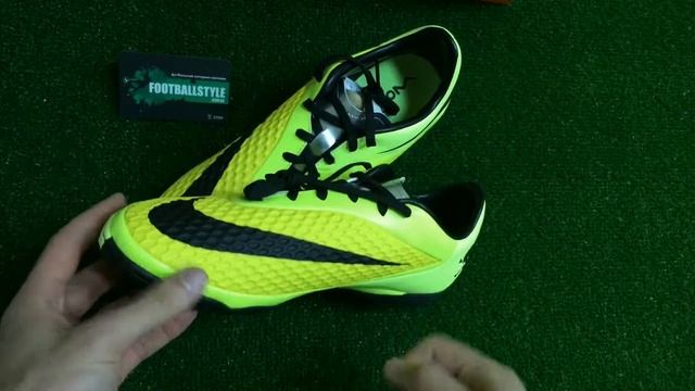 Распаковка сороконожки Nike HyperVenom Phelon TF - 599846 700 (видеообзор, unboxing). смотреть онлайн