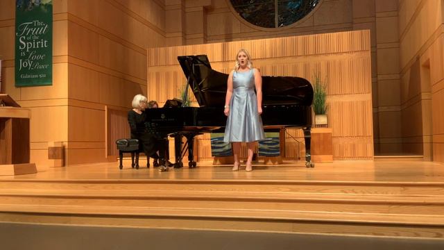 Erica's Junior Recital смотреть онлайн