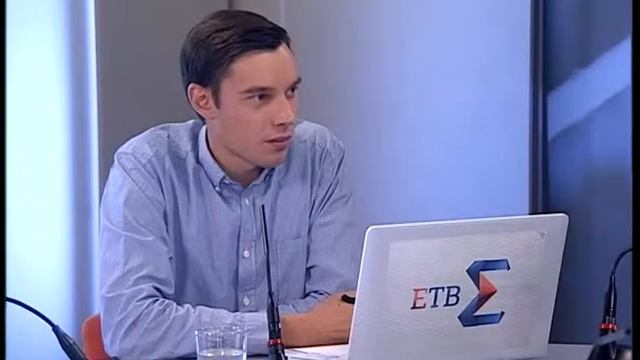 Я бы обнял тебя, но я просто текст смотреть онлайн