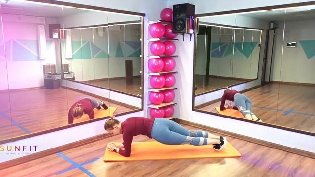 КАК УМЕНЬШИТЬ ТАЛИЮ /ЭФФЕКТИВНАЯ ТРЕНИРОВКА НА ПРЕСС ДОМА/ SUNFIT смотреть онлайн