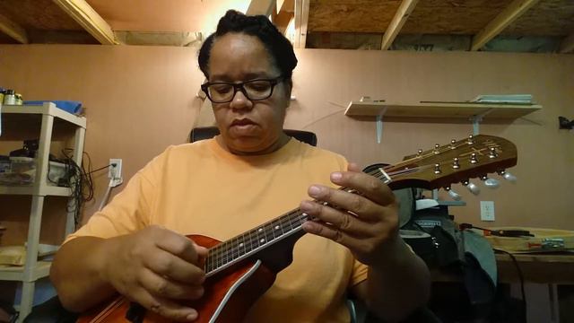 New Mia A7-AE "Blaze" Mandolin acoustic/electric смотреть онлайн