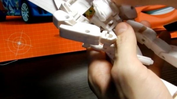 Роботек VF-1S Valkyrie (Robotech) трансформер - обзор игрушки робота-самолета.