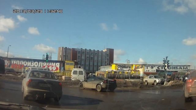 Поворот в 3 ряда Железнодорожная-Шотмана смотреть онлайн
