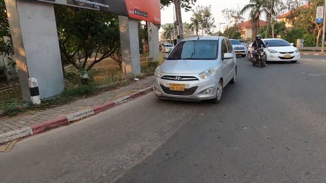 Vientiane Walking Tour | Laos | Travel Vlog