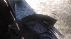 Подгонка и установка новых передних пластиковых крыльев для трактора МТЗ 82