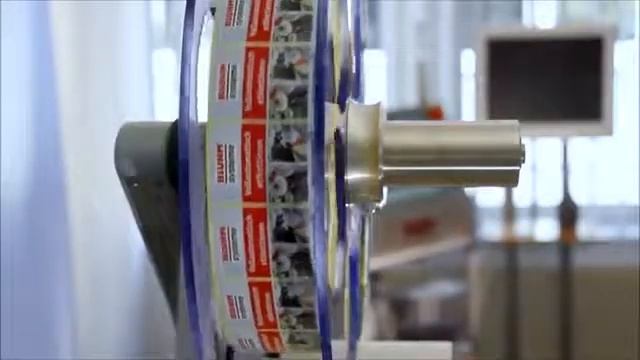 Applicateur d'étiquettes industrielles - Alpha Compact смотреть онлайн