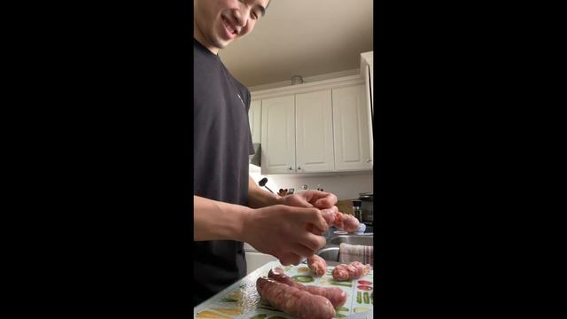Kitchen Time w/ Eric Hui | WHOPS Lost 6 Lbs This Week! | Reviewing some chips & snacks смотреть онлайн