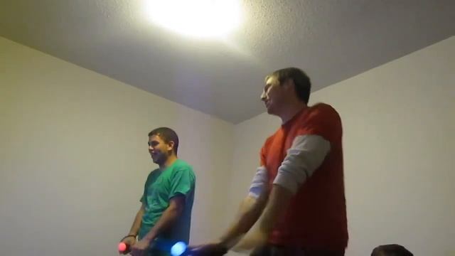 Playstation Move - Singstar Dance - Joey and Anthony dance to "Heart of Glass" смотреть онлайн