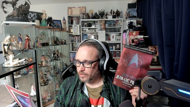 Rubrique Romans de l'été : Harry Potter, Assassin's Creed, Picard, 3 Mousquetaires (Escape Book) &. смотреть онлайн