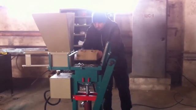 Гидравлический лего станок Пресс для производства лего кирпича. смотреть онлайн
