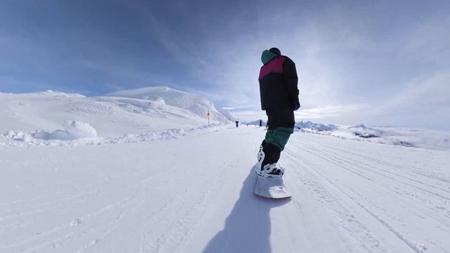 Korua Shapes Cafe Racer Snowboard Review смотреть онлайн