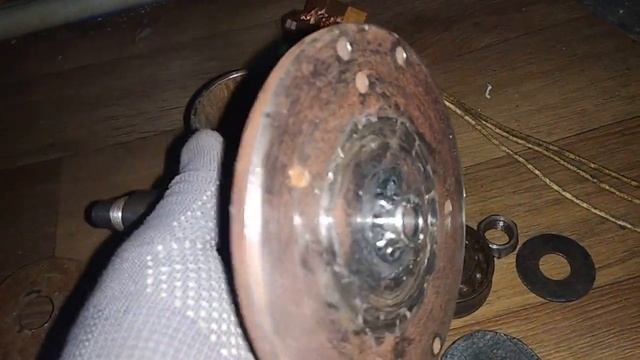 Щёточный узел и ось ветро генератора ( часть - 3 ) смотреть онлайн