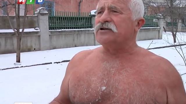 Сюжет – С голым торсом и зимой и летом смотреть онлайн