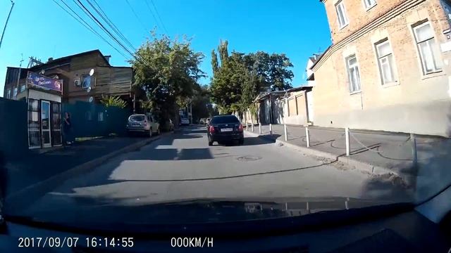 н503оо123 красный свет. г.Ростов-на-Дону, Доломановский 80. 2017-09-07 16:13 смотреть онлайн