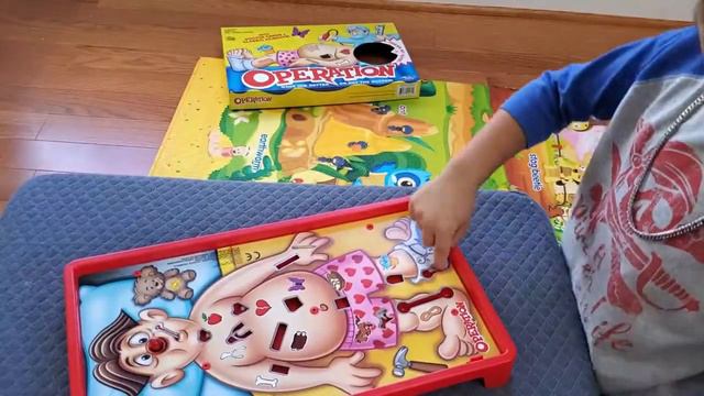 Operation Game from Hasbro I Kids Play I Pretend Play with Og the Worm I Chase Plays Operation смотреть онлайн