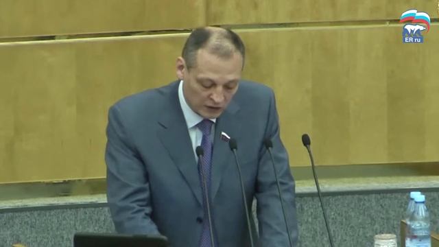 Хайруллин: Антимонопольная служба должна разобраться с увеличением цен на минеральные удобрения смотреть онлайн