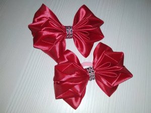 Красный бантик из атласных лент 5 см