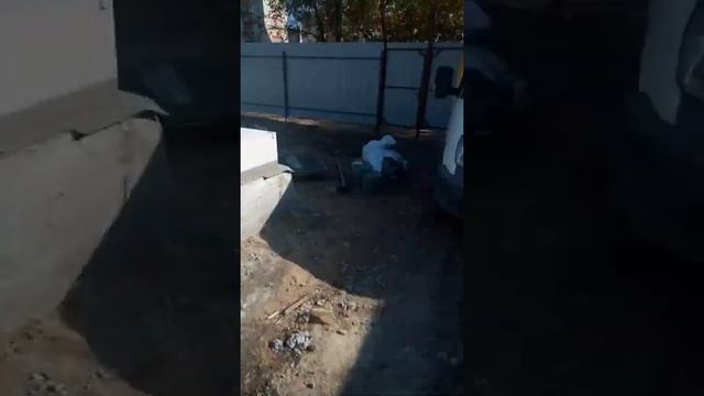 6 октября 2019делаем первый ряд кладки газобетона