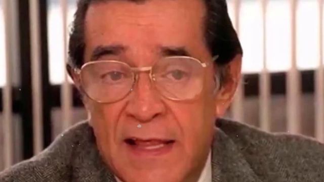 TODA LA CARRERA DE JUAN GABRIEL - Su vida y SU MUERTE Y LAS IMPACTANTES DECLARACIONES DEL EX MANAGE смотреть онлайн