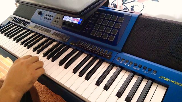 Demo (Pianos) Casio Mzx 500 Use Fone 🎧🎧