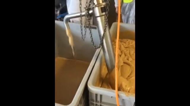 Lutz Eccentric Screw Pump trial with Ice Cream смотреть онлайн