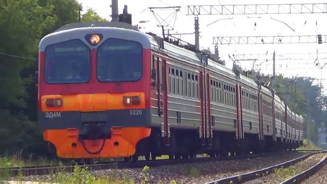 Электропоезд ЭД4М-0226, станция Подлипки-Дачные смотреть онлайн