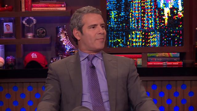 Pink On Taylor Swift’s ‘Silent’ Activism | WWHL смотреть онлайн