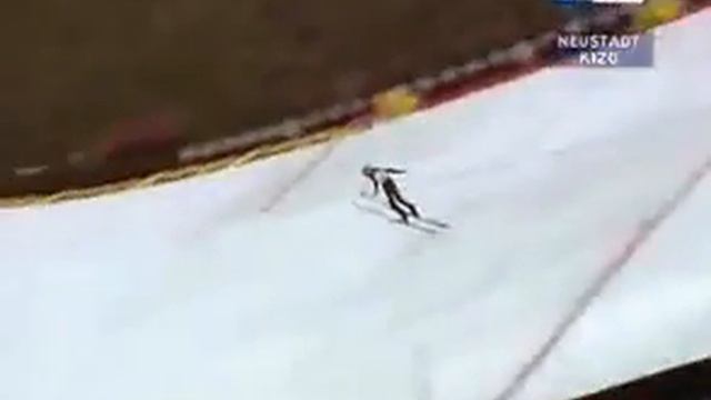 Tami Kiuru - 136.0m - Titisee-Neustadt 2003 смотреть онлайн