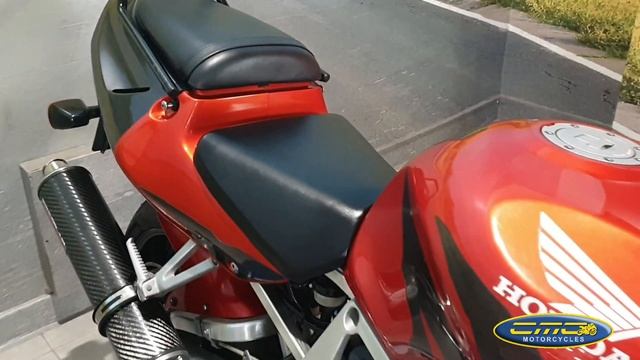 Honda CBR900RR Fireblade S561 смотреть онлайн