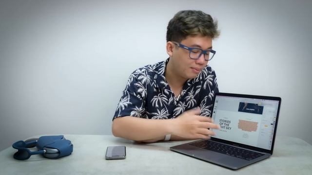 Tạm biệt Touch Bar… смотреть онлайн