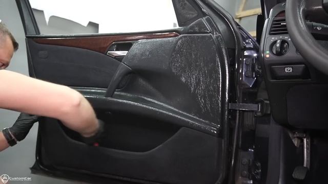 Такую легенду не часто увидишь !! Идеальная химчистка салона Mercedes-Benz W210 ! смотреть онлайн