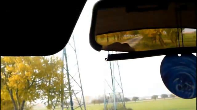 Krátké video; 1986 Škoda 105 L - prohlídka a nastartování