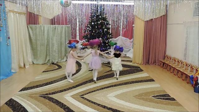 Авторская песенка " ТАНЕЦ ШОКОЛАДНЫХ КОНФЕТ" муз. и сл. Е.В.Шурахова. Исполняет Ю.Селиверстова смотреть онлайн