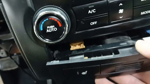 KIA Sorento 2009- 2012 г. как снять магнитолу !!!
