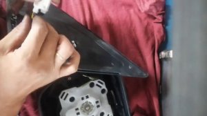 Как разобрать боковое зеркало на примере Suzuki Grand Vitara