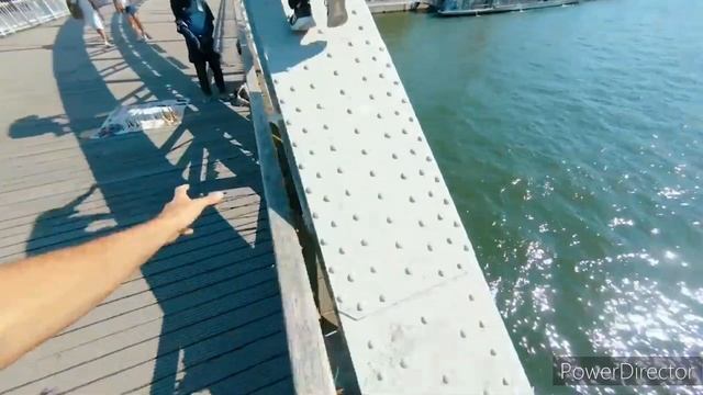 Крутое видео паркура в Париже (Франция) смотреть онлайн