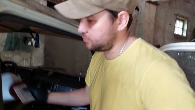 Замена передних сидений на ниве 21213 // Оживление нивы после 10 лет простоя смотреть онлайн