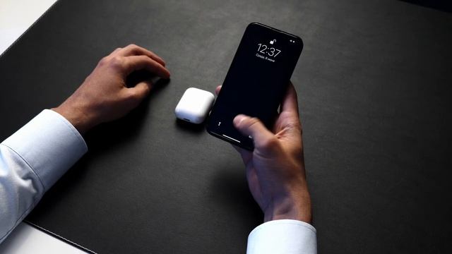 Как подключить наушники к айфону? Настраиваем беспроводные наушники смотреть онлайн