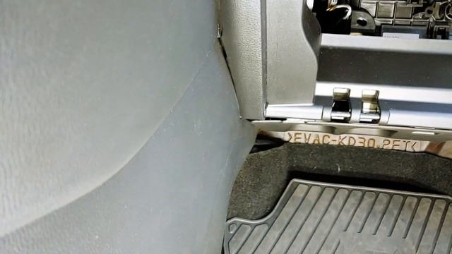 Тойота РАВ4 (2019-2023): Установка LED Освещения В Бардачок. смотреть онлайн