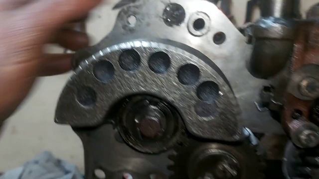 ТРАКТОР Т-25, установка КОЛЕНВАЛА и ГРМ смотреть онлайн