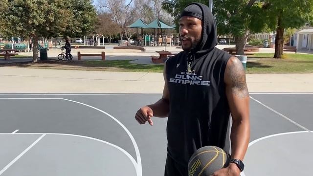 Dunking with My Personal Trainer смотреть онлайн