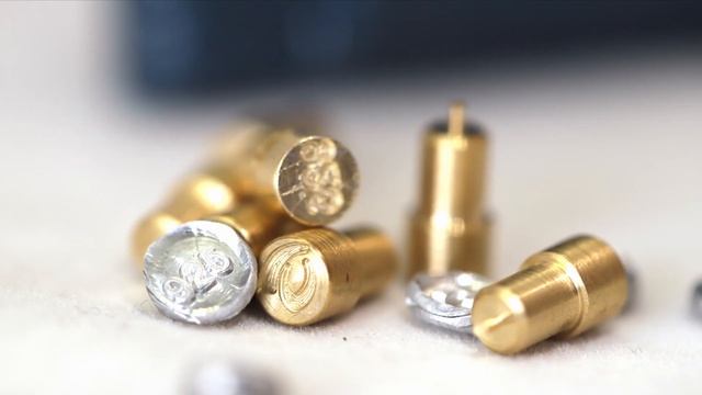 Гравировка ювелирного пломбиратора смотреть онлайн