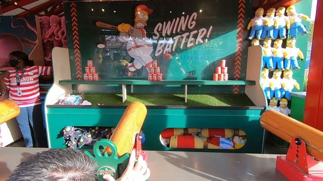 Carnival Games at The Simpsons themed Krustyland at Universal Studios Orlando! Tub Toss | Ball Toss смотреть онлайн