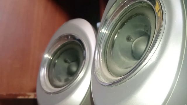 басс тест динамиков от BBK смотреть онлайн